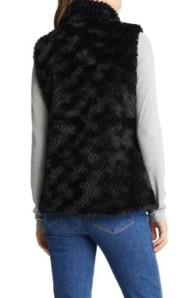 Gallery Reversible Water Resistant Vest With Removable Hood In Black
