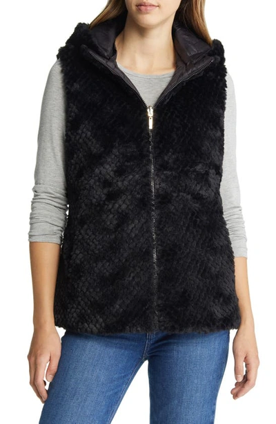 Gallery Reversible Water Resistant Vest With Removable Hood In Black
