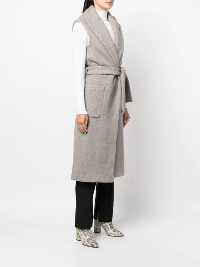 Colombo Sleeveless Belted Trench Coat In Grey