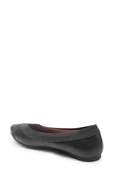 Shop Me Too Reign Flat In Black Nappa