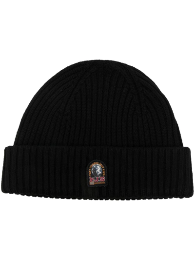 Shop Parajumpers Logo-patch Ribbed-knit Beanie In Schwarz