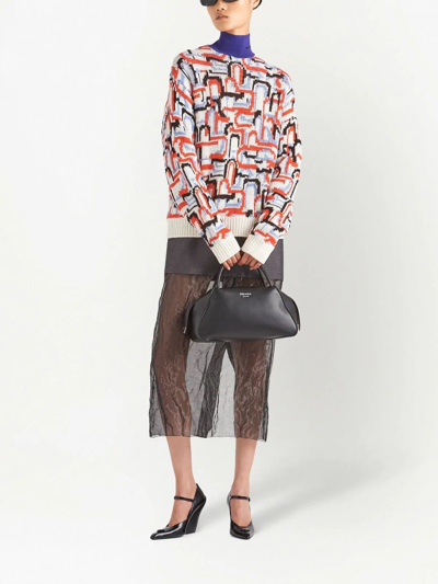 抽象图案嵌花毛衣