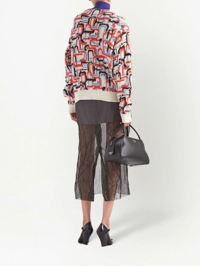 抽象图案嵌花毛衣