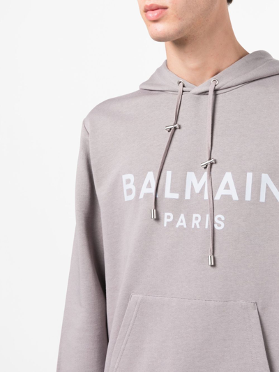Shop Balmain Logo-print Pullover Hoodie In Grau