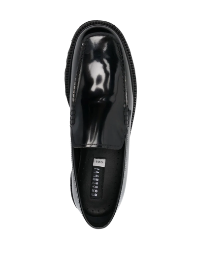 Shop Fratelli Rossetti Ridged-sole Patent-leather Loafers In Schwarz