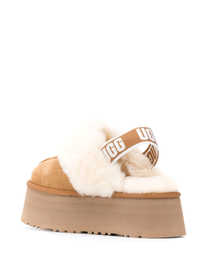 Ugg Platform Mules Made Of Camel-colored Leather With Faux Fur And Elastic Back In Brown