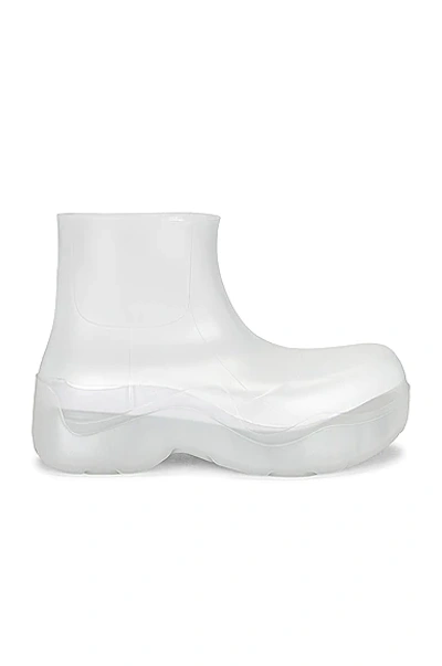 Bottega Veneta Puddle Rubber Ankle Boots In Glass