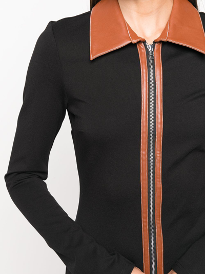 Shop Staud Alfred Contrasting-collar Midi-dress In Schwarz