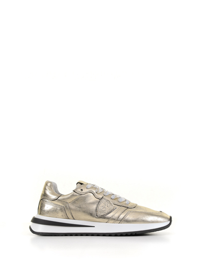 Shop Philippe Model Tropez 2.1 Sneaker In Laminated Leather In Metal Or