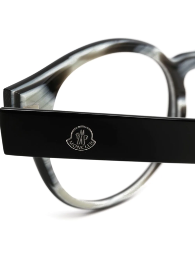 Shop Moncler Ml5122 Round-frame Optical Glasses In Schwarz