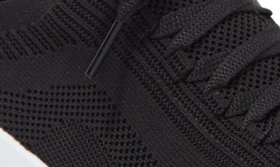 Skechers Ultra Flex 3.0 Sneaker In Black/ White