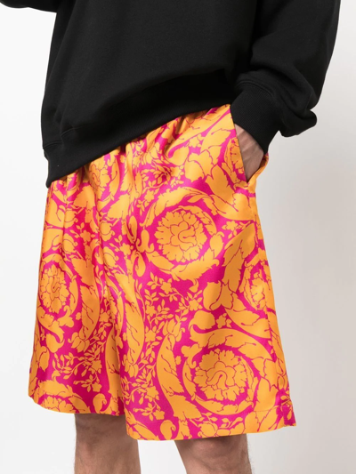 Shop Versace Barocco Silhouette-print Silk Shorts In Orange