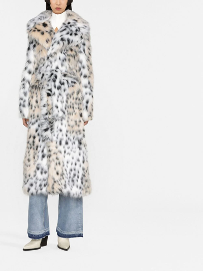 Yuhan Wang Belted Faux Fur Coat In Schwarz