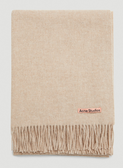 Acne Studios Logo-tag Frayed-edge Scarf In Beige