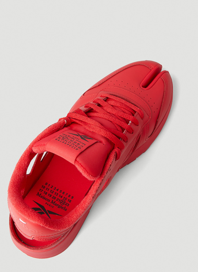 Shop Maison Margiela X Reebok Décortiqué Tabi Classic Sneakers In Red