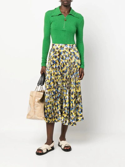 Shop Plan C Twill Daisy Bouquet Print Skirt In Yellow