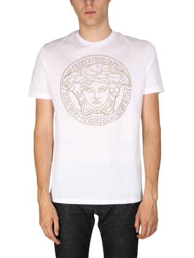 Shop Versace Medusa Logo T-shirt In Bianco