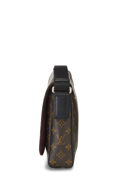 RRP 2200$ Men's Louis Vuitton Monogram Macassar District PM 8