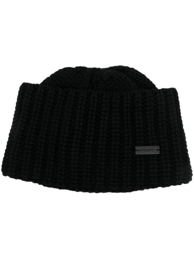 Saint Laurent Logo-plaque Chunky Knit Cashmere Beanie In Schwarz