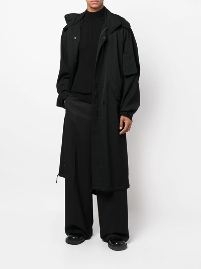 Shop Yohji Yamamoto Concealed Front-fastening Hooded Coat In Schwarz