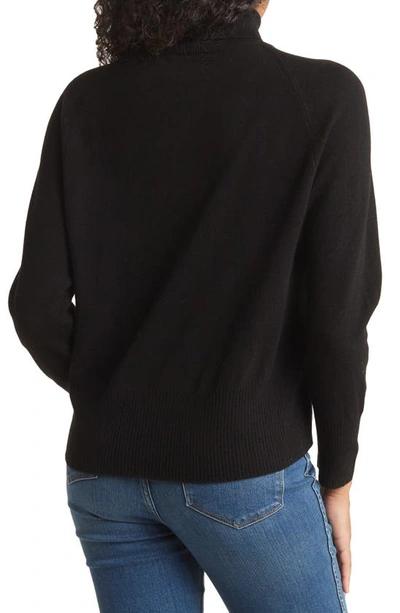 Vince Wool Cashmere Blend Turtleneck In Black