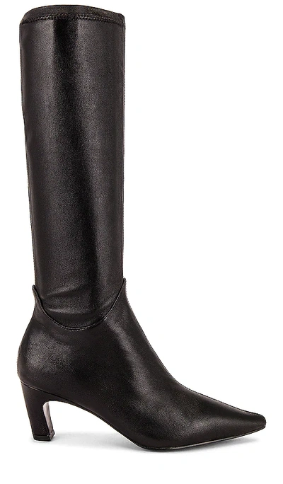 Raye Curve Boot In Black