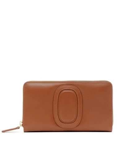 Shop Octogony Designer Wallets Iconic Big Leather Wallet In Autumn Leaf