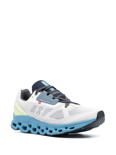 On Running Cloudultra Running Sneakers In Weiss