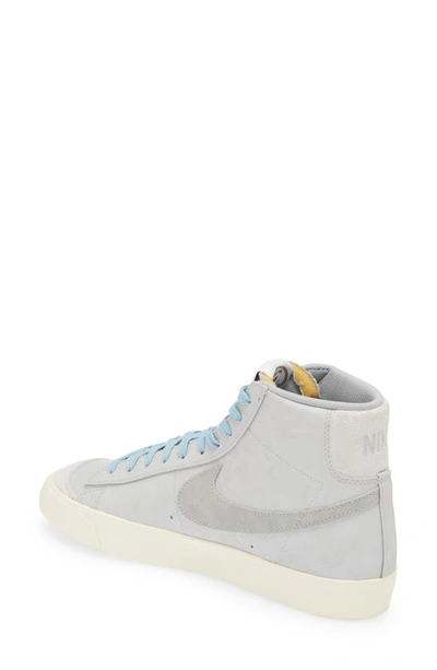 Nike Blazer Mid 77 Vintage White Light Smoke Grey