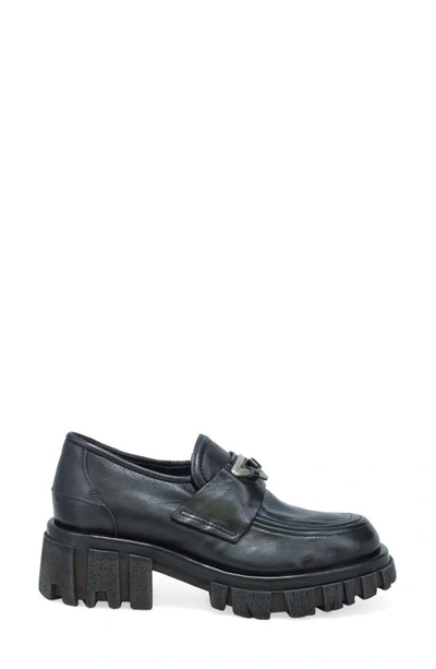 Shop As98 Harpie Lug Sole Oxford In Black