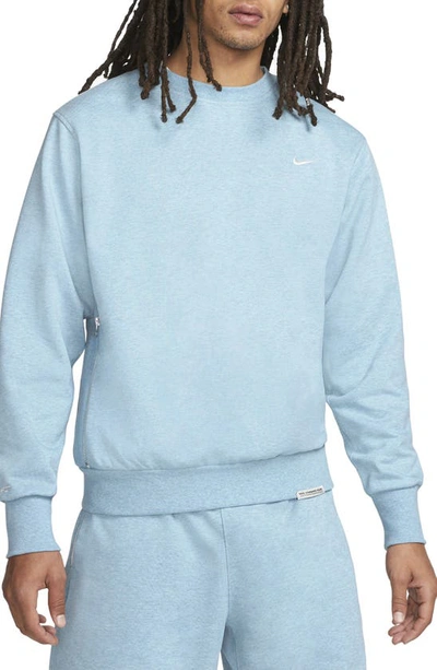 Shop Nike Dri-fit Standard Issue Crewneck Sweatshirt In Worn Blue/ Heather/ Pale Ivory