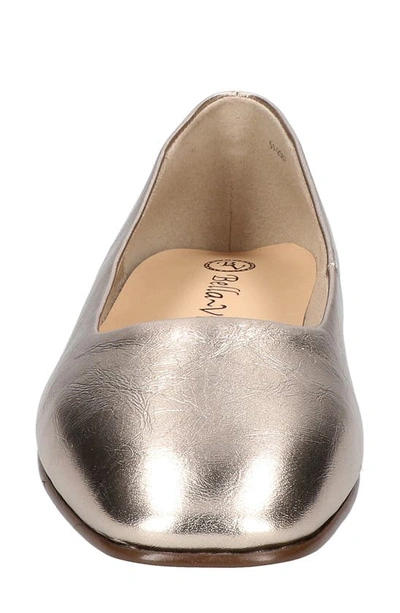 Bella Vita Vivien Womens Leather Dressy Pointed Toe Flats In Champagne Leather
