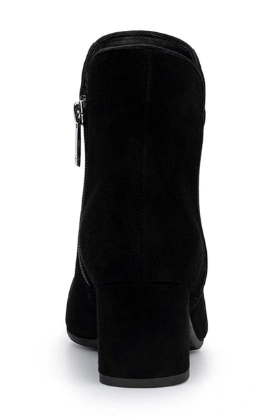 Kaylani Pointed Toe Bootie In Black