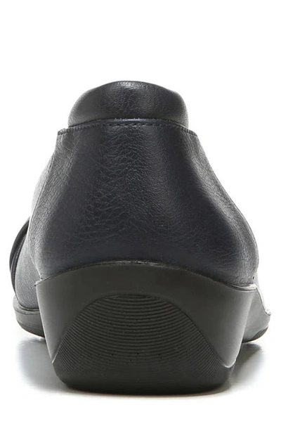 Lifestride Impact Wedge Flat In Navy