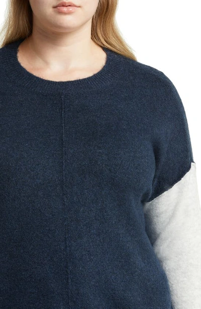 Vince Camuto Extended Shoulder Colorblock Sweater In Vintage Blue/ Silver Hthr
