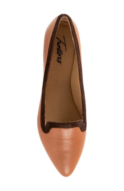 Trotters Hannah Pointed Toe Flat In Luggage