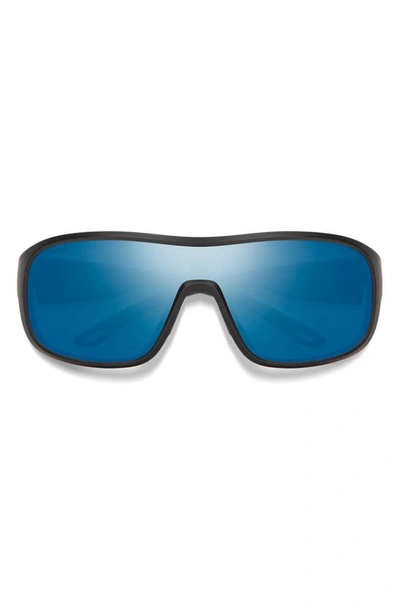 Shop Smith Spinner 134mm Chromapop™ Polarized Shield Sunglasses In Matte Black / Blue Mirror
