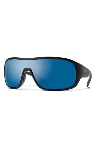 Shop Smith Spinner 134mm Chromapop™ Polarized Shield Sunglasses In Matte Black / Blue Mirror