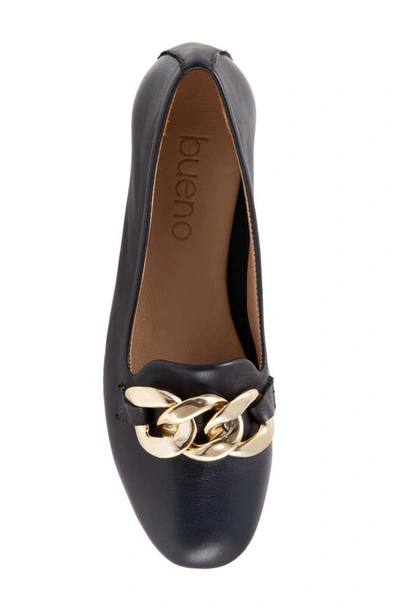 Shop Bueno Chain Flat In Navy