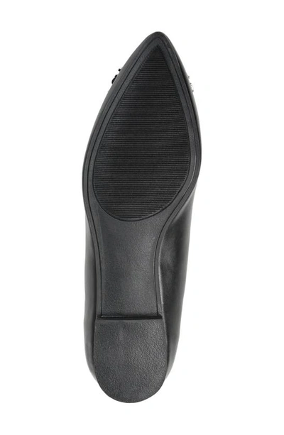Shop Journee Collection Renzo Flat In Black