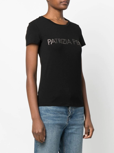 Shop Patrizia Pepe Rhinestone-logo T-shirt In Schwarz