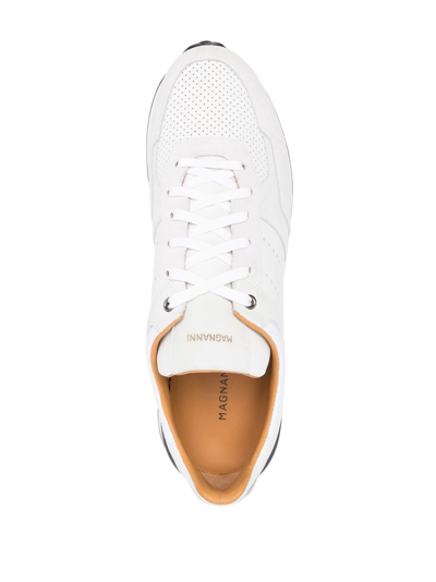 Shop Magnanni Lo-top Leather Sneakers In Weiss