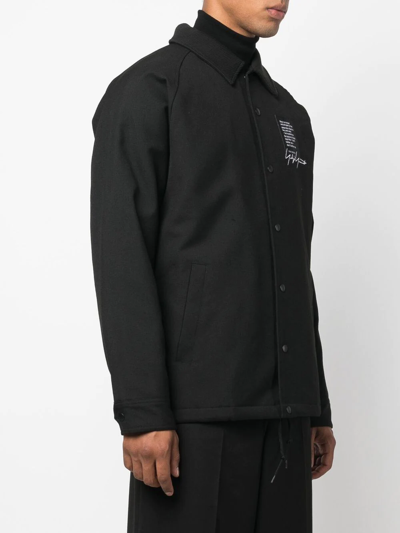 Shop Yohji Yamamoto Logo-print Wool Shirt Jacket In Schwarz