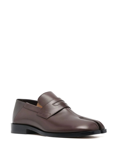 Shop Maison Margiela Tabi Leather Loafers In Brown