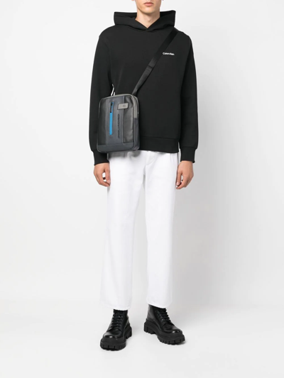 Piquadro Calf-leather Messenger-bag In Black