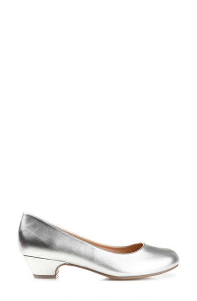 Journee Collection Collection Women's Comfort Saar Pump In Silver
