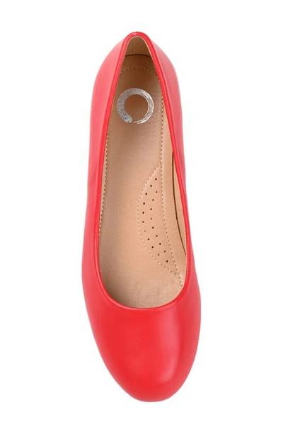 Journee Collection Saar Pump In Red