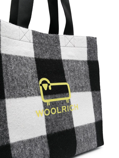 Shop Woolrich Logo-print Check Tote Bag In Schwarz