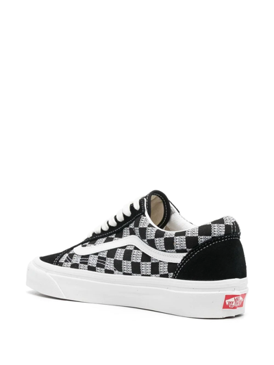 Shop Vans Old Skool Lace-up Sneakers In Schwarz