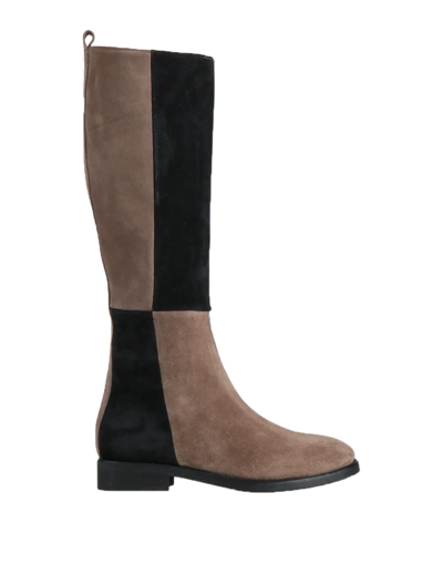 Shop Le Pepite Woman Boot Khaki Size 8 Soft Leather In Beige